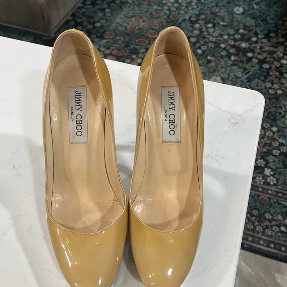 Jimmy Choo’s - Picture 2 of 6